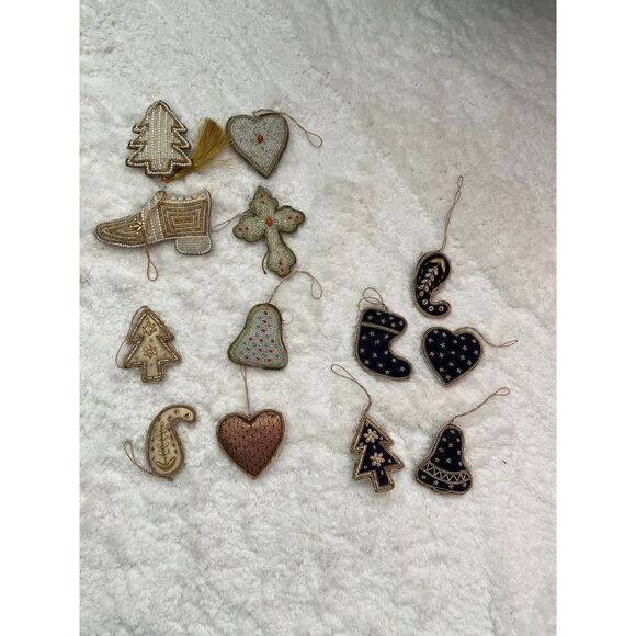 Set of 5 Gold/White Beaded Christmas Tree Holiday Ornaments - Picture 8 of 9